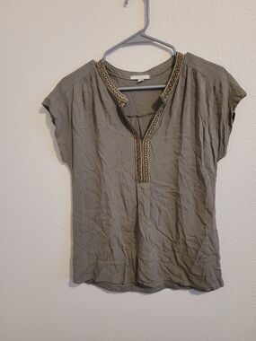 Pleione Olive Embroidered V-Neck Cap Sleeve Blouse #243